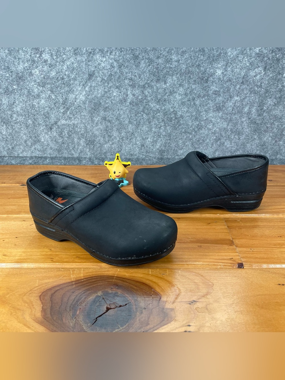 Dansko XP 2.0 Black Waterproof Leather Clogs Professional Shoes EU 37 US 6.5-7 W